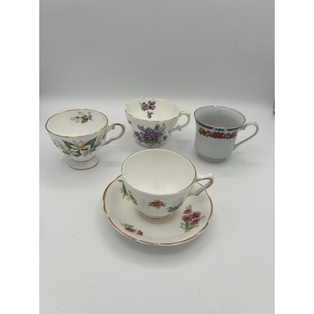 4 TEA CUPS & 1 SAUCER BONE CHINA  FLORAL‎